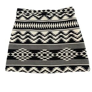 Topshop Size 4 Black White Geometric Aztec Women's Mini Skirt
